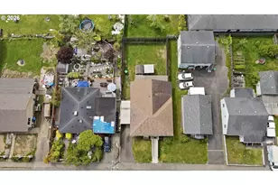 237 S 7th St, Coos Bay, OR 97420 - Photo 30