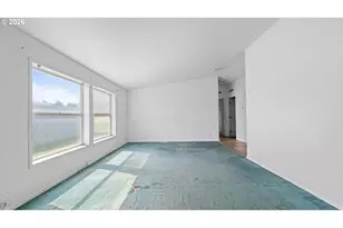 196 NE 11th Ave, Milton-Freewater, OR 97862 - Photo 8