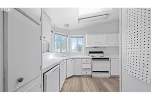196 NE 11th Ave, Milton-Freewater, OR 97862 - Photo 6