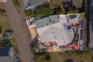 34 NE Williams Ave, Depoe Bay, OR 97341 - Photo 32