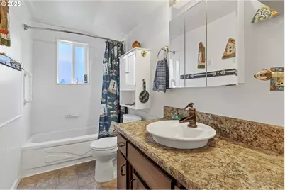 34 NE Williams Ave, Depoe Bay, OR 97341 - Photo 26