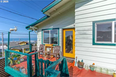 34 NE Williams Ave, Depoe Bay, OR 97341 - Photo 8