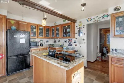 34 NE Williams Ave, Depoe Bay, OR 97341 - Photo 14