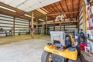 25128 SW Middleton Rd, Sherwood, OR 97140 - Photo 10