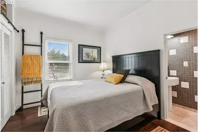 25128 SW Middleton Rd, Sherwood, OR 97140 - Photo 20