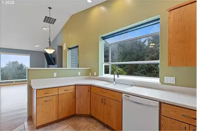 90 Cape Foulweather Ln, Otter Rock, OR 97369 - Photo 20