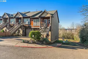 8900 SE Chloe Ln, Happy Valley, OR 97086 - Photo 2