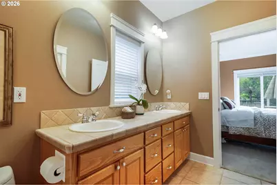 2940 Summit Terrace Dr, Eugene, OR 97405 - Photo 20