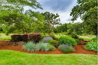 2940 Summit Terrace Dr, Eugene, OR 97405 - Photo 34