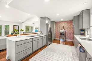 30475 SW Riverwood Dr, West Linn, OR 97068 - Photo 10