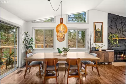30475 SW Riverwood Dr, West Linn, OR 97068 - Photo 10