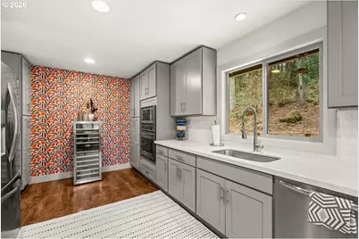 30475 SW Riverwood Dr, West Linn, OR 97068 - Photo 12