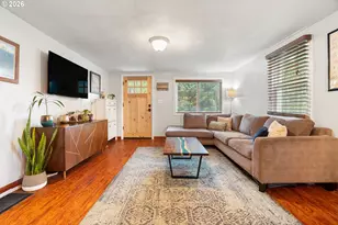 5325 SW Arnold St, Portland, OR 97219 - Photo 4