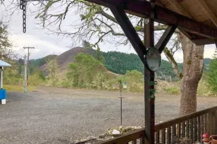 5956 Buckhorn Rd, Roseburg, OR 97470 - Photo 4