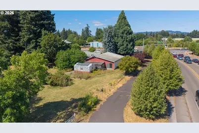 832 Wilsonville Rd, Newberg, OR 97132 - Photo 12