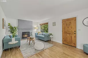 27 SE 85th Ave, Portland, OR 97216 - Photo 4