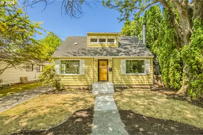 27 SE 85th Ave, Portland, OR 97216 - Photo 2
