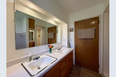 333 W Niagara Ave, Astoria, OR 97103 - Photo 28