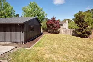 15565 SW Bristol Ln, Beaverton, OR 97007 - Photo 32