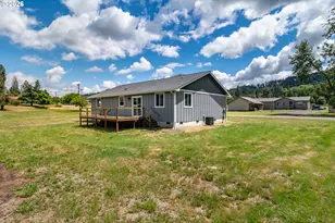 1927 W Duke Rd, Sutherlin, OR 97479 - Photo 6