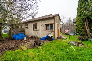 1702 Augusta St, Eugene, OR 97403 - Photo 26