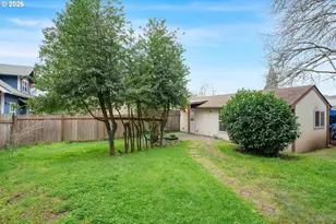 1702 Augusta St, Eugene, OR 97403 - Photo 36