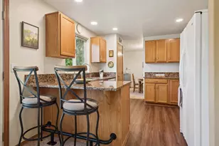 608 SE 18th Ave, Hillsboro, OR 97123 - Photo 8