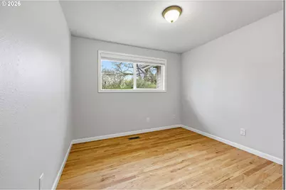 14074 SE Laurie Ave, Milwaukie, OR 97267 - Photo 18