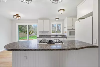 14074 SE Laurie Ave, Milwaukie, OR 97267 - Photo 14