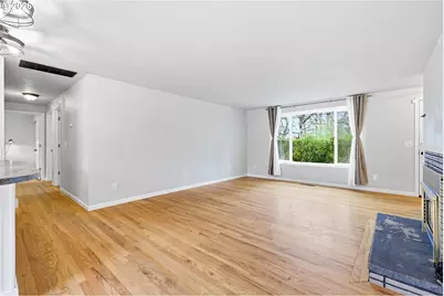 14074 SE Laurie Ave, Milwaukie, OR 97267 - Photo 10