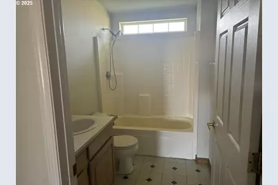 63411 Bond Ln, La Grande, OR 97850 - Photo 14