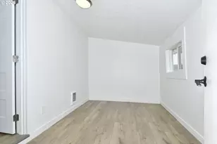 5636 SE 88th Ave, Portland, OR 97266 - Photo 12