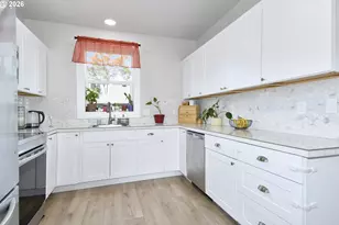5636 SE 88th Ave, Portland, OR 97266 - Photo 10