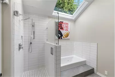 2543 Palisades Crest Dr, Lake Oswego, OR 97034 - Photo 36