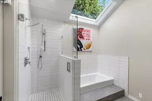 2543 Palisades Crest Dr, Lake Oswego, OR 97034 - Photo 36