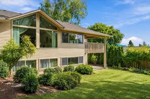 29 Touchstone, Lake Oswego, OR 97035 - Photo 2