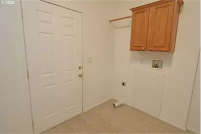 752 Denise Pl, Coos Bay, OR 97420 - Photo 30