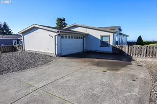 752 Denise Pl, Coos Bay, OR 97420 - Photo 48