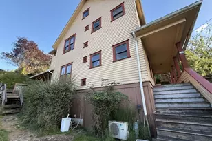 152 Washington St, Astoria, OR 97103 - Photo 38