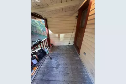 152 Washington St, Astoria, OR 97103 - Photo 40