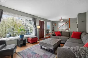 8326 SW 57th Ave, Portland, OR 97219 - Photo 6