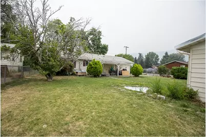 501 Division Ave, La Grande, OR 97850 - Photo 14