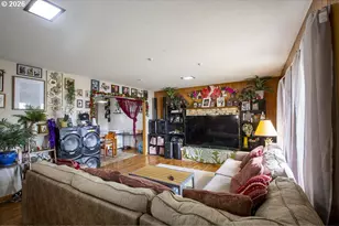 501 Division Ave, La Grande, OR 97850 - Photo 2