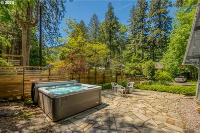 26630 E Roberts Rd, Welches, OR 97067 - Photo 18