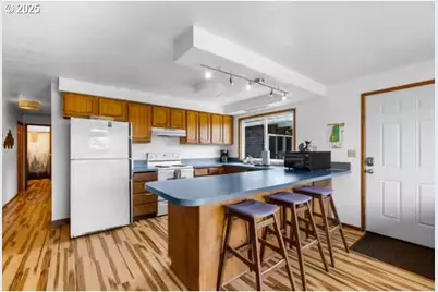 18320 N Highway 101, Rockaway Beach, OR 97136 - Photo 26