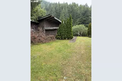 1888 S Windy Bend Dr, Lincoln City, OR 97367 - Photo 1