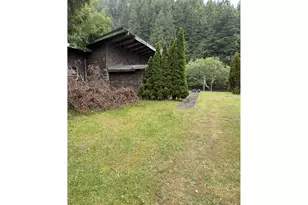 1888 S Windy Bend Dr, Lincoln City, OR 97367 - Photo 1