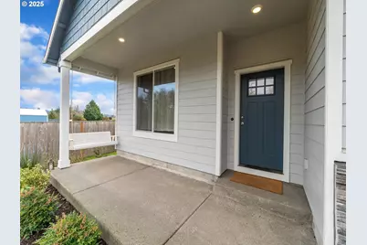 893 E Cleveland St, Carlton, OR 97111 - Photo 2