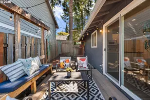 4443 SW Coronado St, Portland, OR 97219 - Photo 32
