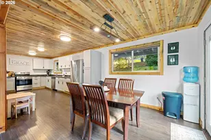 1101 E 15th St, Coquille, OR 97423 - Photo 10